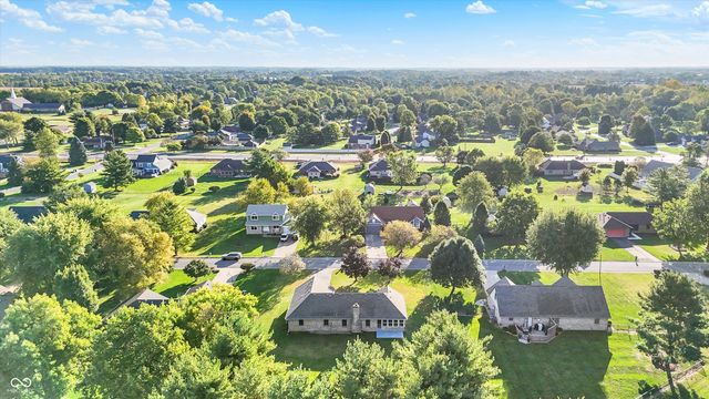 3756 S Fallow Trail, New Palestine, IN 46163