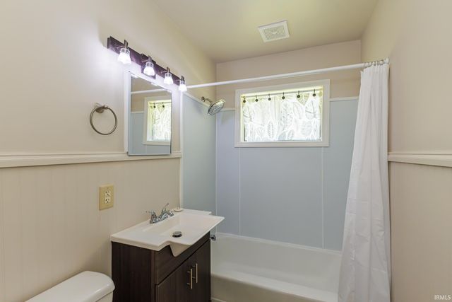 500 S Tara Lane, Muncie, IN 47304