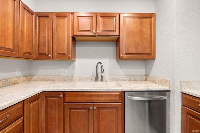 1326 N Glendale Drive, Fort Wayne, IN 46804