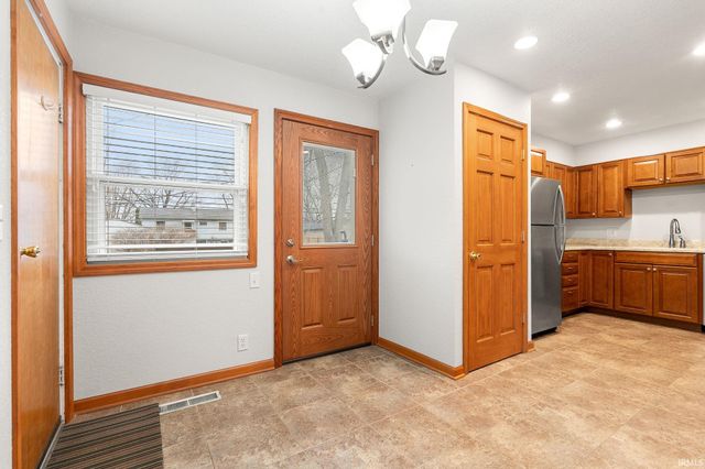 1326 N Glendale Drive, Fort Wayne, IN 46804