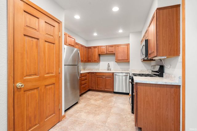 1326 N Glendale Drive, Fort Wayne, IN 46804