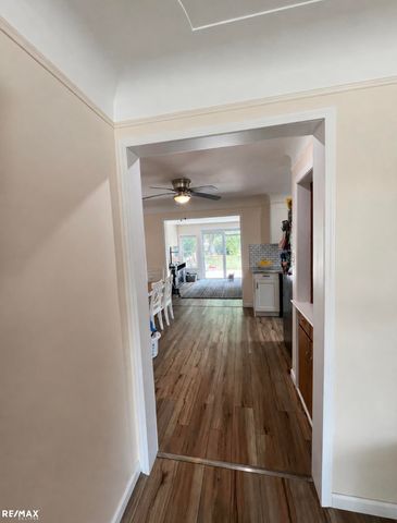 22231 Grossedale Street, St Clair Shores, MI 48082