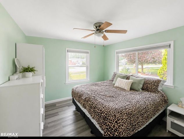 22231 Grossedale Street, St Clair Shores, MI 48082