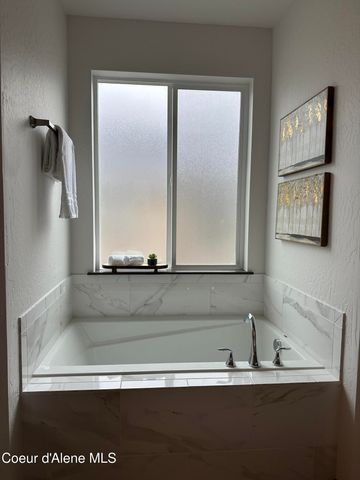 4531 E Davin Dr, Post Falls, ID 83854