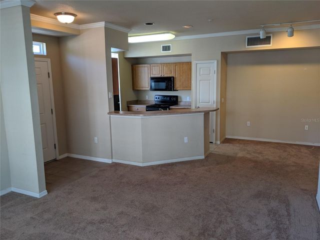 5570 ROSEHILL ROAD 102, Sarasota, FL 34233