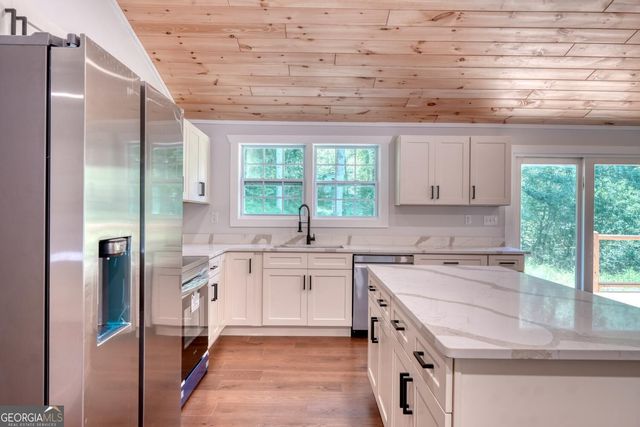 6564 Crooked Creek Road, Young Harris, GA 30582