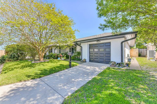 1425 Harbor View Drive, Galveston, TX 77550