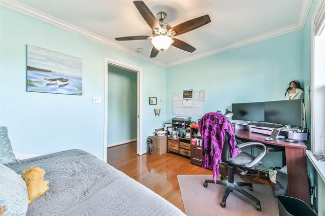 1425 Harbor View Drive, Galveston, TX 77550