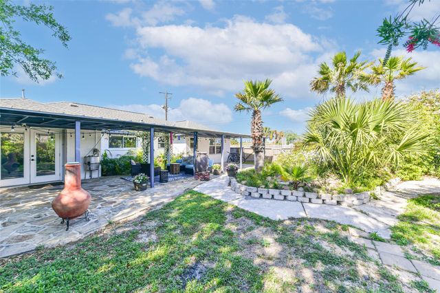 1425 Harbor View Drive, Galveston, TX 77550