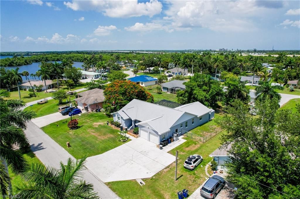 320 Georgia AVE, FORT MYERS, FL 33905 — photo 4