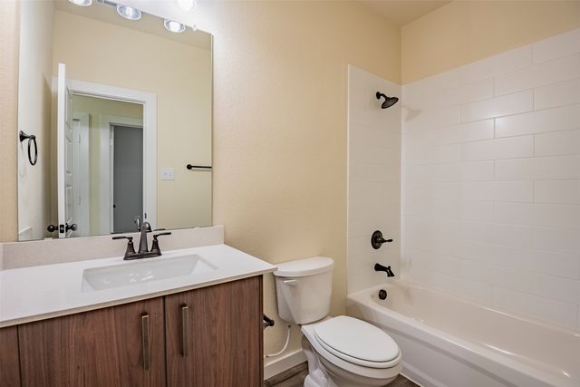 604 Wheatfield Drive, Venus, TX 76084
