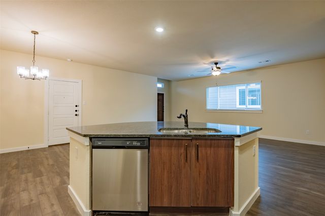 604 Wheatfield Drive, Venus, TX 76084