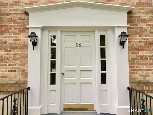 88 Heritage Hill Road A, New Canaan, CT 06840