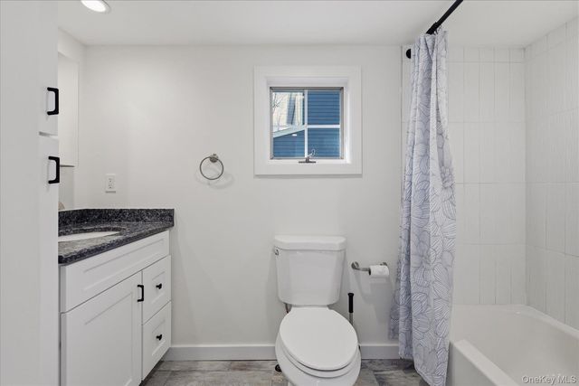 27 Vine Road, Rocky Point, NY 11778