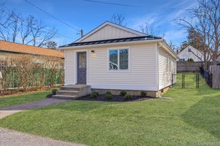 27 Vine Road, Rocky Point, NY 11778