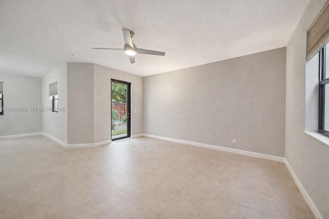 627 SE 34th Ave, Homestead, FL 33033