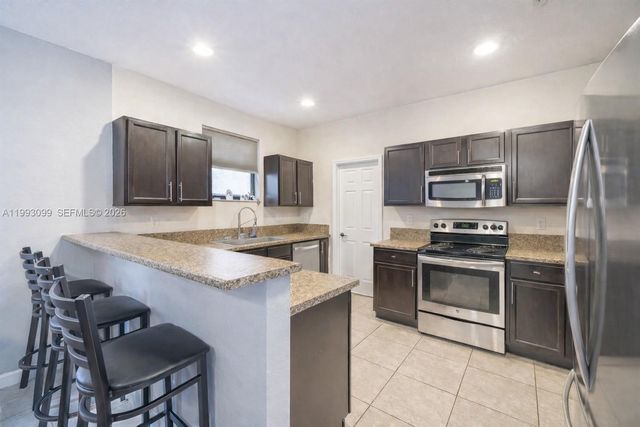 627 SE 34th Ave, Homestead, FL 33033