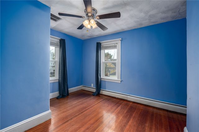 41 Berwick Lane, Cranston, RI 02905