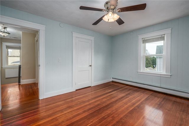 41 Berwick Lane, Cranston, RI 02905