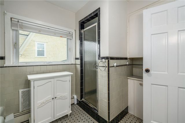 41 Berwick Lane, Cranston, RI 02905