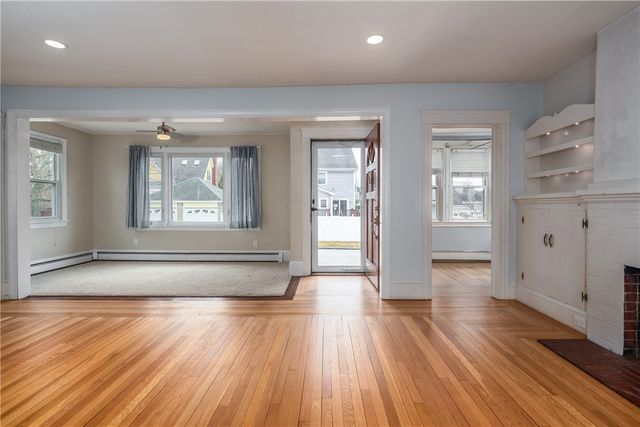 41 Berwick Lane, Cranston, RI 02905