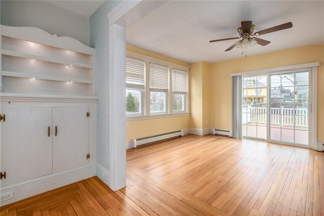 41 Berwick Lane, Cranston, RI 02905