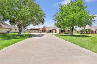 5810 Dixie Lane, Baytown, TX 77523