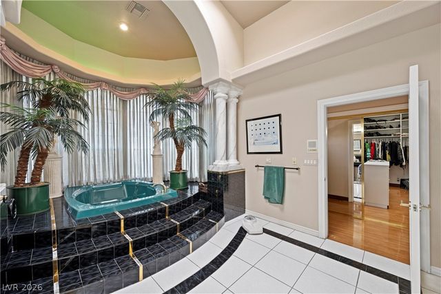 2563 Aviv Court, Las Vegas, NV 89121