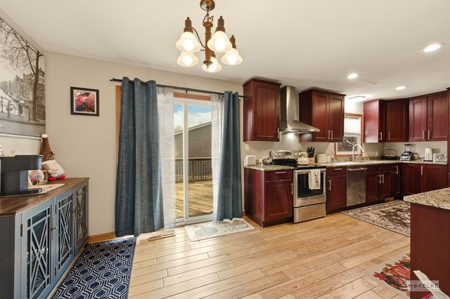 1238 Lakewood Drive, Somonauk, IL 60552