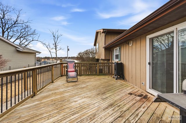 1238 Lakewood Drive, Somonauk, IL 60552