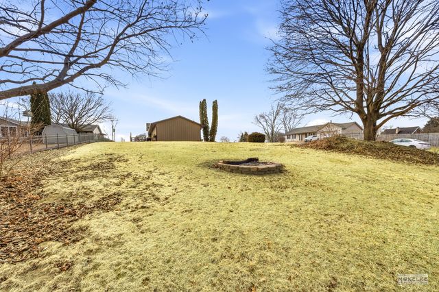 1238 Lakewood Drive, Somonauk, IL 60552