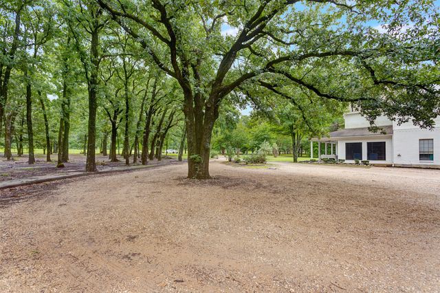 9820 S State Highway 34, Scurry, TX 75158