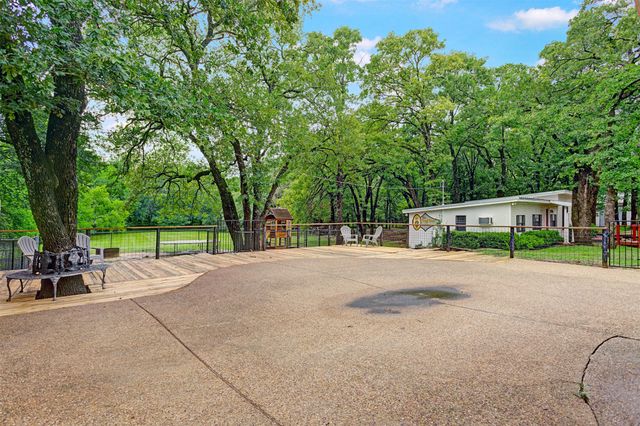 9820 S State Highway 34, Scurry, TX 75158