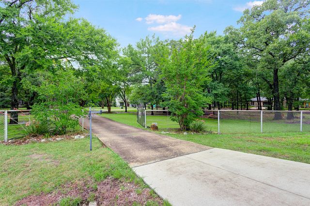 9820 S State Highway 34, Scurry, TX 75158