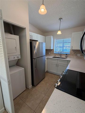 2926 63RD STREET W, Bradenton, FL 34209