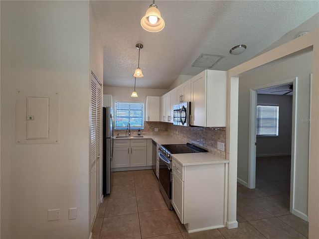 2926 63RD STREET W, Bradenton, FL 34209