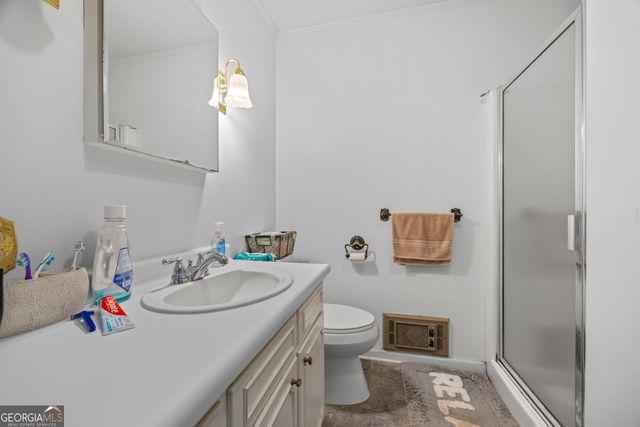 44 Chestnut Street, Elberton, GA 30635