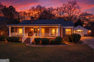 44 Chestnut Street, Elberton, GA 30635