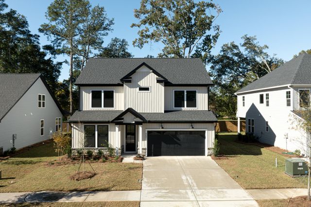226 Creek Pointe Dr Drive, Moncks Corner, SC 29461