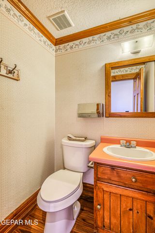 10520 MONTWOOD Drive, El Paso, TX 79935