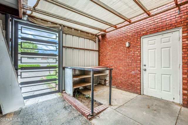 10520 MONTWOOD Drive, El Paso, TX 79935