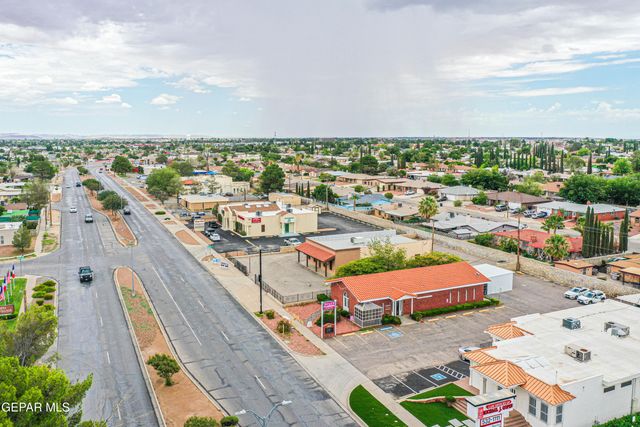 10520 MONTWOOD Drive, El Paso, TX 79935