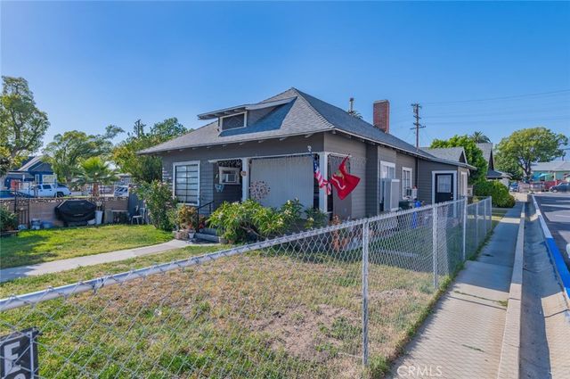 322 W B, Ontario, CA 91762
