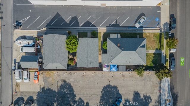 322 W B, Ontario, CA 91762