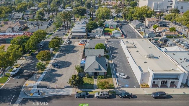 322 W B, Ontario, CA 91762