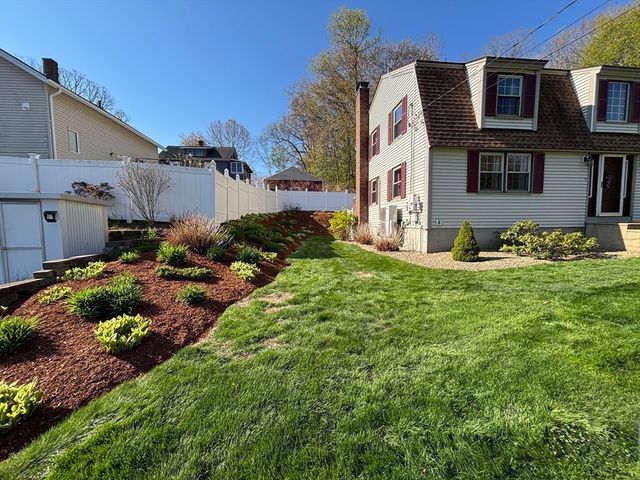 111 Seneca St, Fitchburg, MA 01420