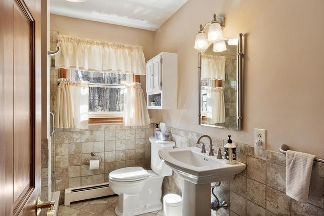 111 Seneca St, Fitchburg, MA 01420