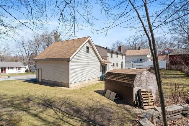 111 Seneca St, Fitchburg, MA 01420
