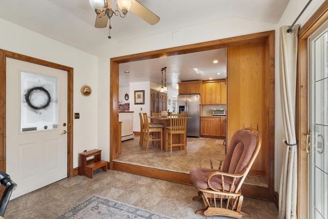 111 Seneca St, Fitchburg, MA 01420