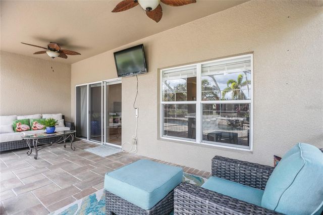 1433 EMERALD HILL WAY, Valrico, FL 33594